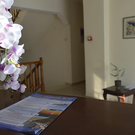 Kymata Hotel Kamari  Ngoại thất bức ảnh