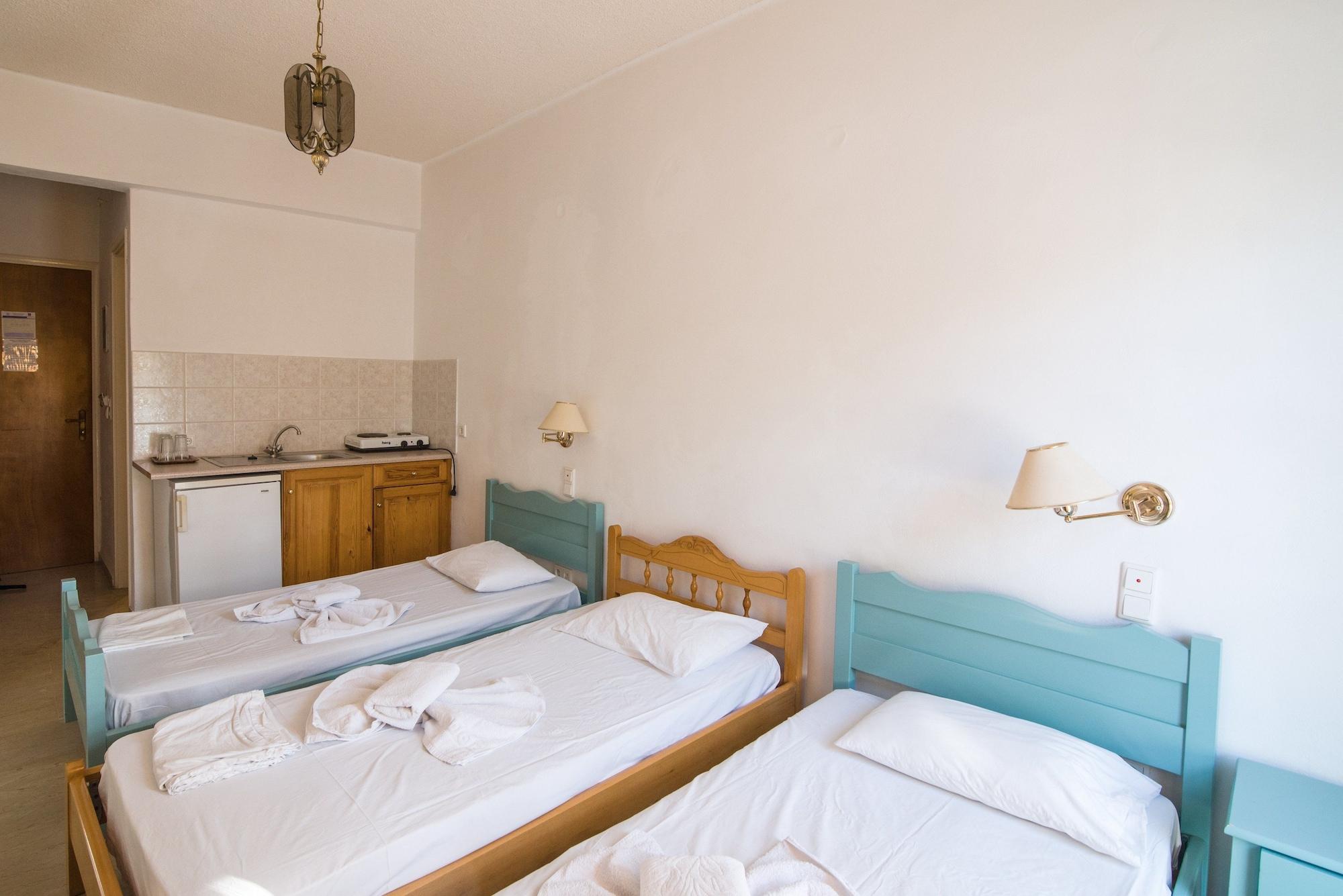 Kymata Hotel Kamari  Ngoại thất bức ảnh