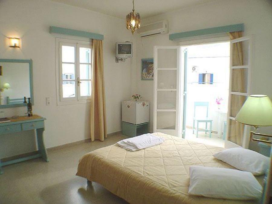Kymata Hotel Kamari  Ngoại thất bức ảnh
