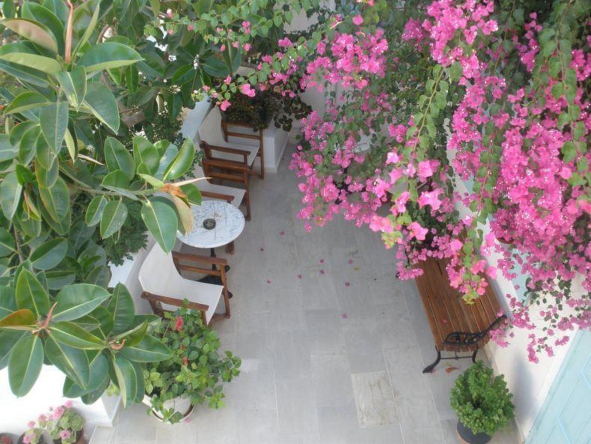 Kymata Hotel Kamari  Ngoại thất bức ảnh