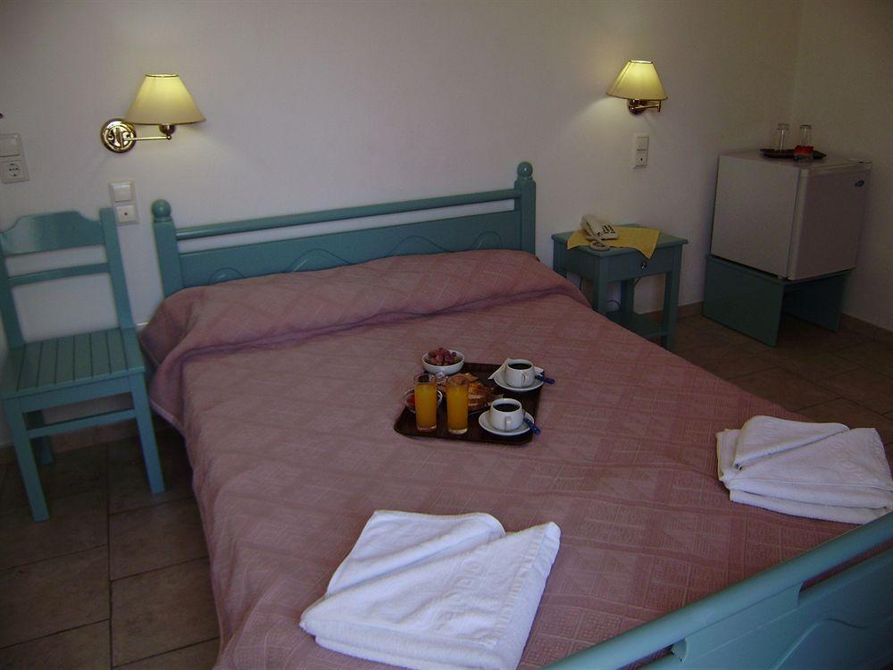 Kymata Hotel Kamari  Ngoại thất bức ảnh