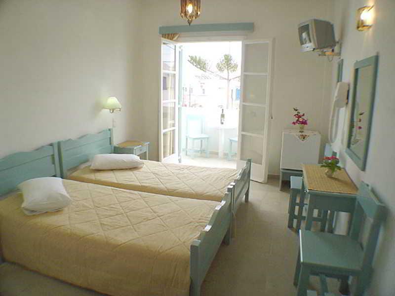 Kymata Hotel Kamari  Ngoại thất bức ảnh
